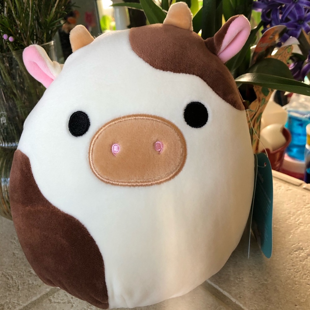 Squishmallows Ronnie the Cow 7.5”